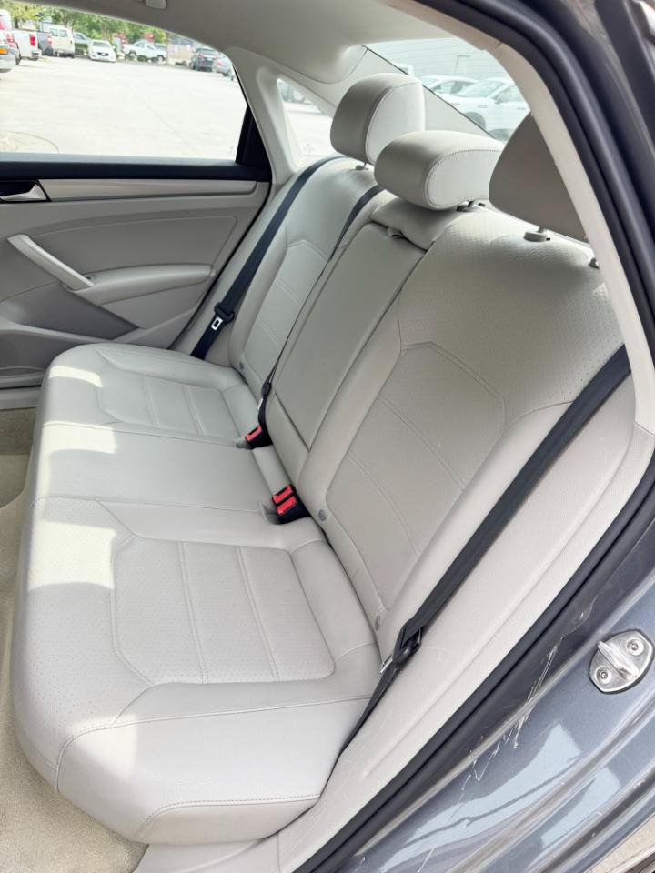 Used 2015 Volkswagen Passat 1.8T Wolfsburg Edition FWD image 13