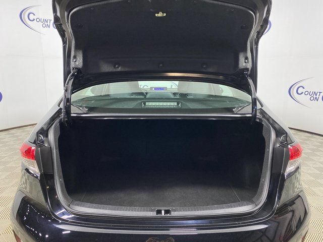 Used 2024 Toyota Corolla LE FWD image 6