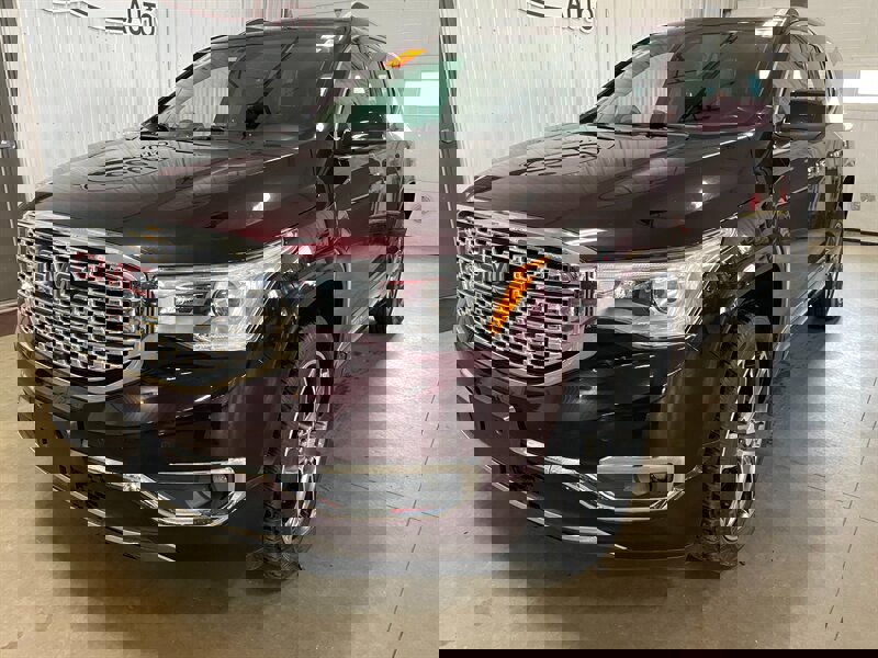 Used 2017 GMC Acadia Denali w/ Technology Package image 2