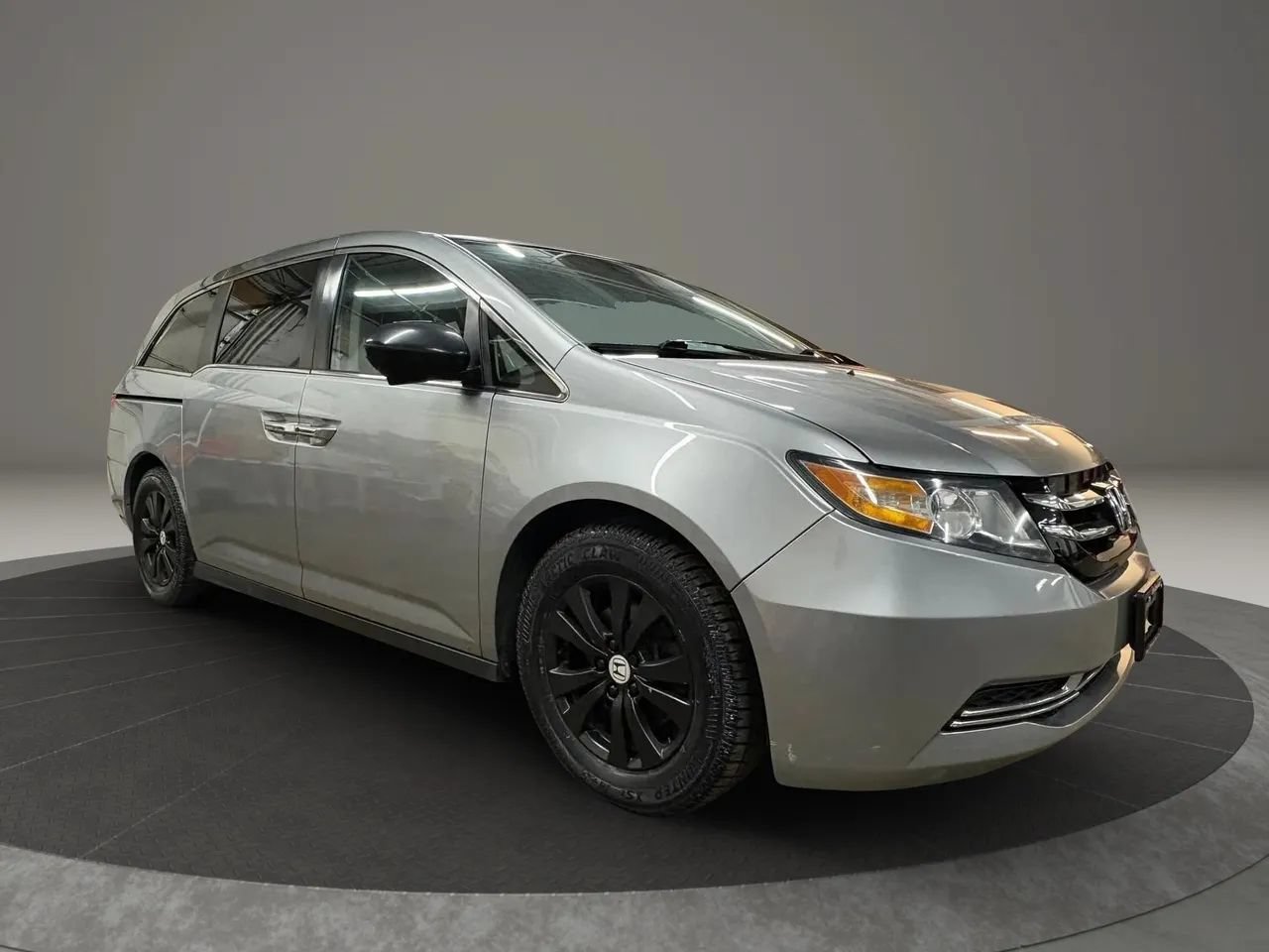 Used 2016 Honda Odyssey EX-L image 2