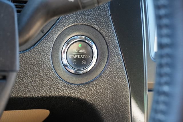 Used 2017 Ford Explorer XLT w/ Equipment Group 202A FWD image 29