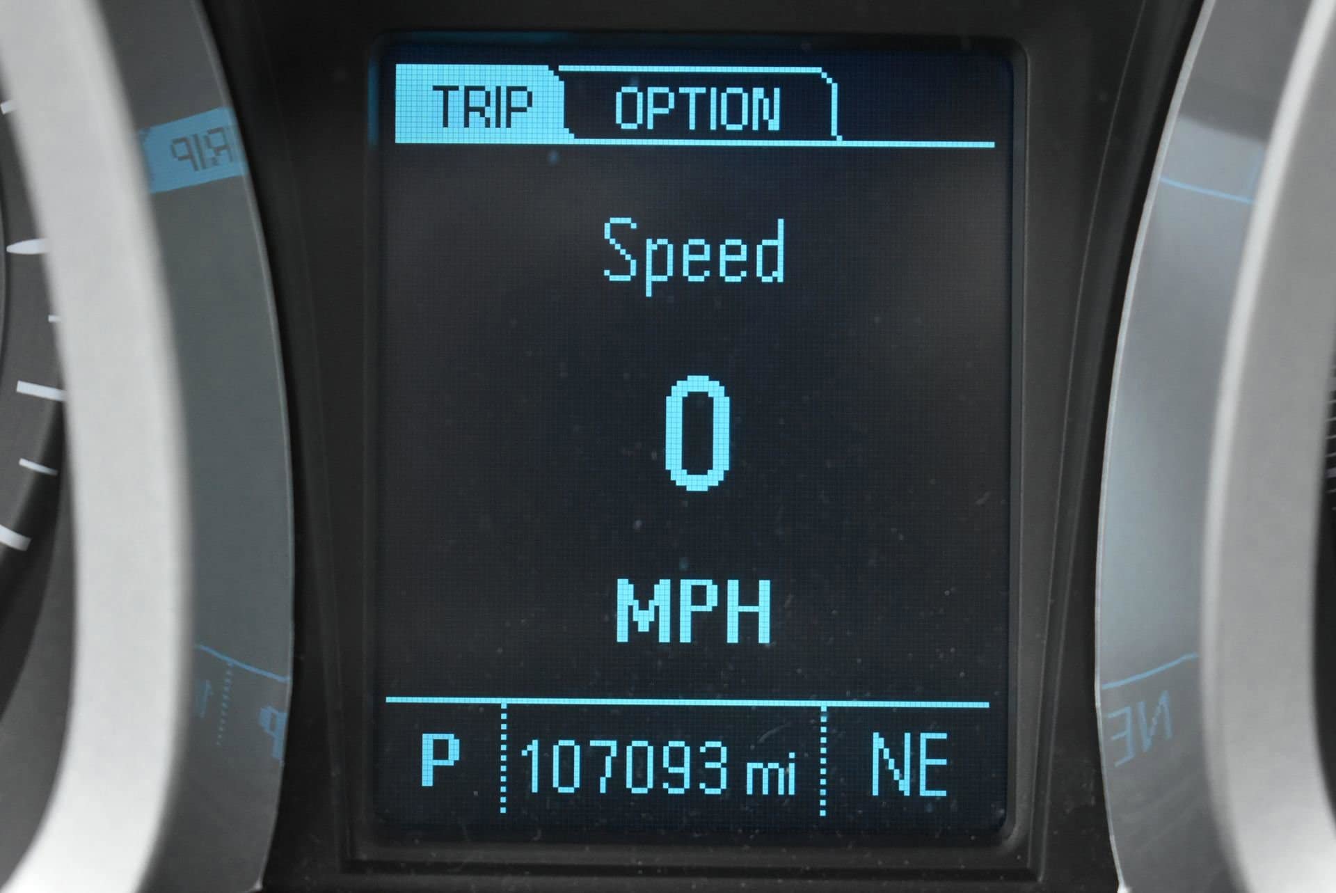 Used 2016 Chevrolet Equinox LTZ w/ Enhanced Convenience Package FWD image 33
