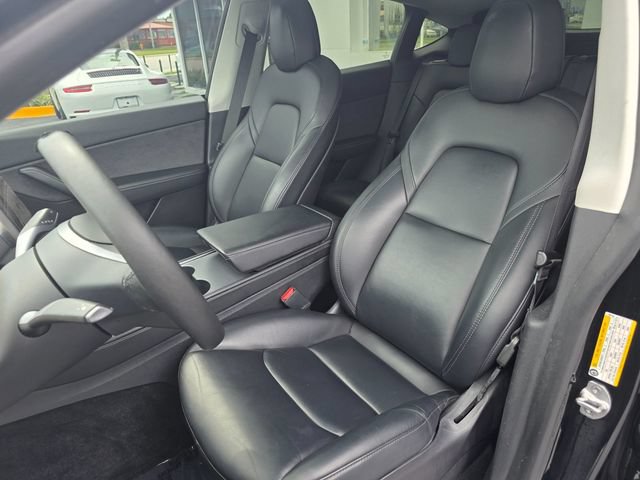 Used 2022 Tesla Model Y Long Range AWD/4WD image 10