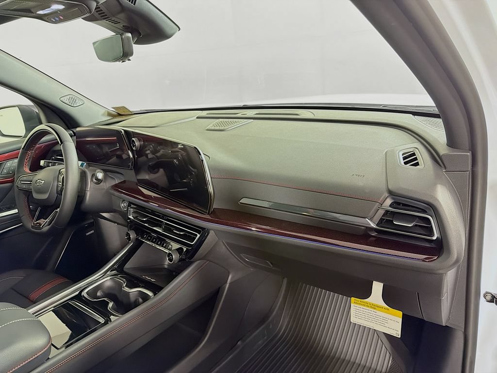 New 2026 Chevrolet Traverse RS w/ LPO, Floor Liner Package AWD/4WD image 26