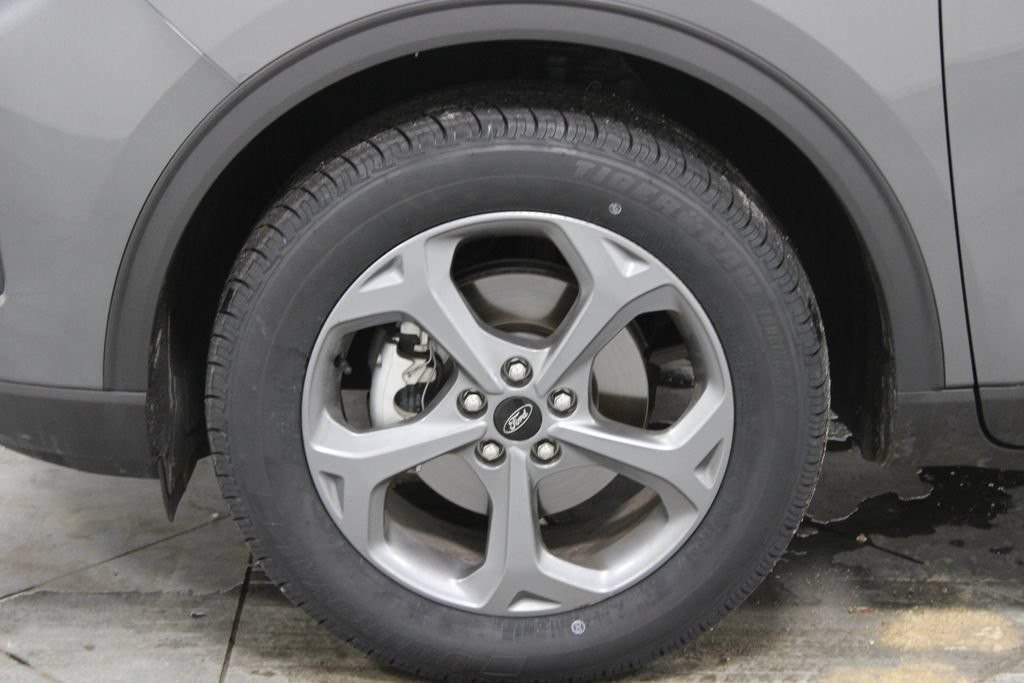 Used 2025 Ford Escape ST-Line AWD/4WD image 17