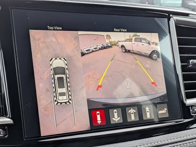 New 2027 Chrysler Pacifica Select FWD image 24
