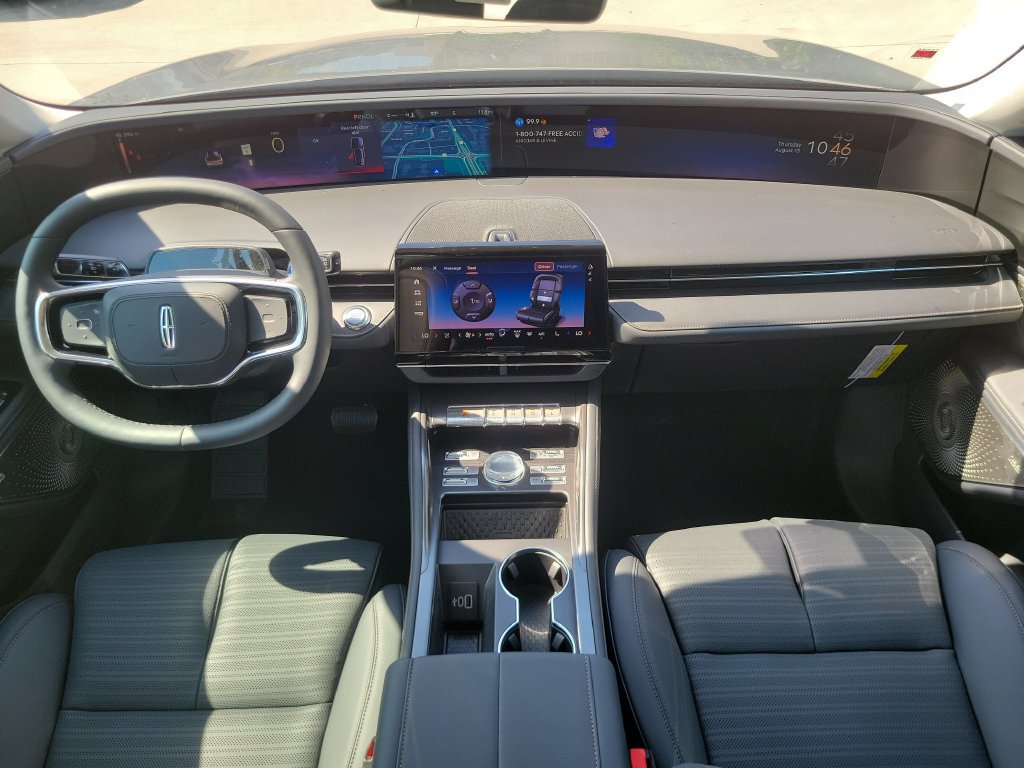 New 2026 Lincoln Nautilus Reserve AWD/4WD image 11
