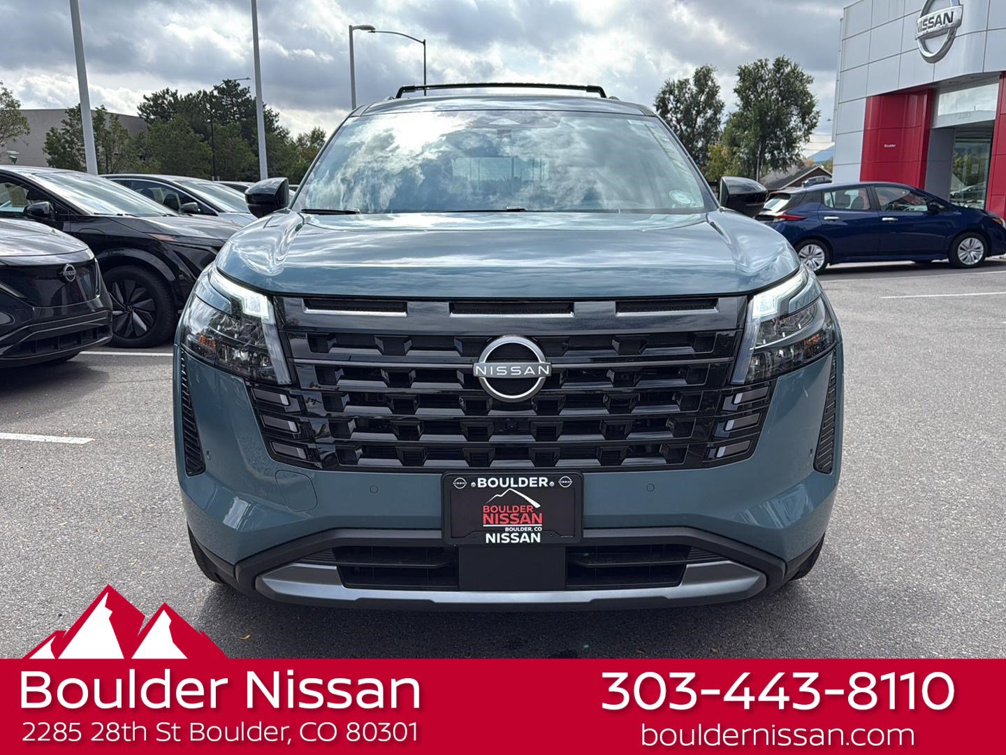 New 2026 Nissan Pathfinder SL w/ SL Premium Package AWD/4WD image 2