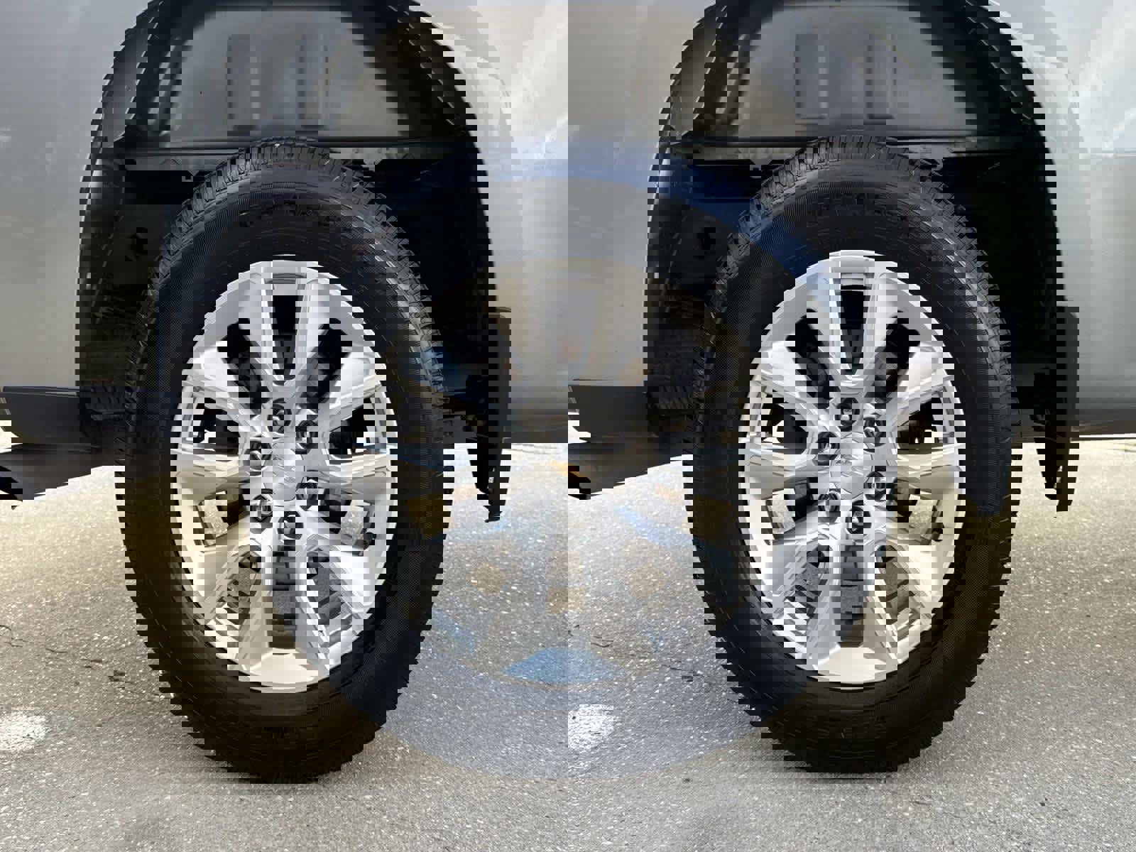 Used 2024 Chevrolet Silverado 1500 Custom image 14