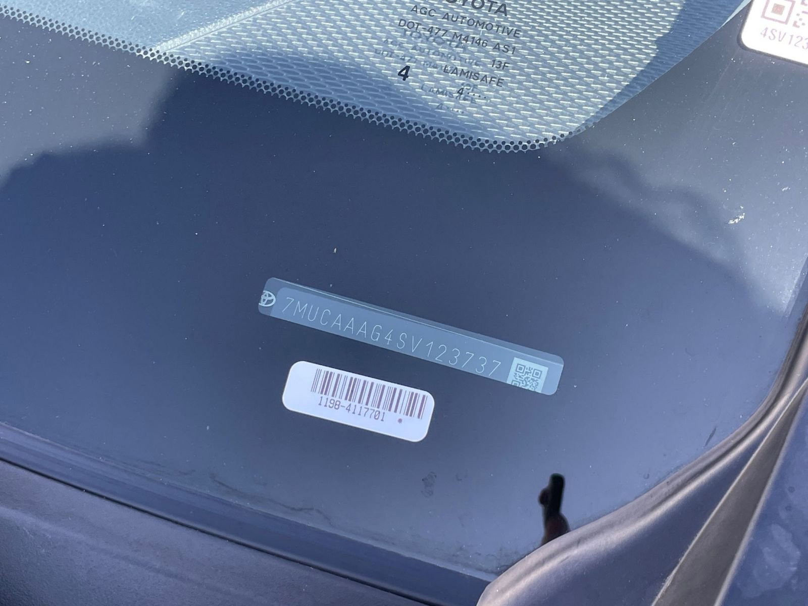 Used 2025 Toyota Corolla Cross LE image 29