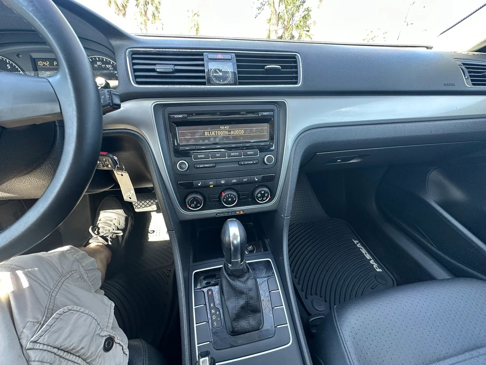 Used 2014 Volkswagen Passat 1.8T Wolfsburg Edition image 31