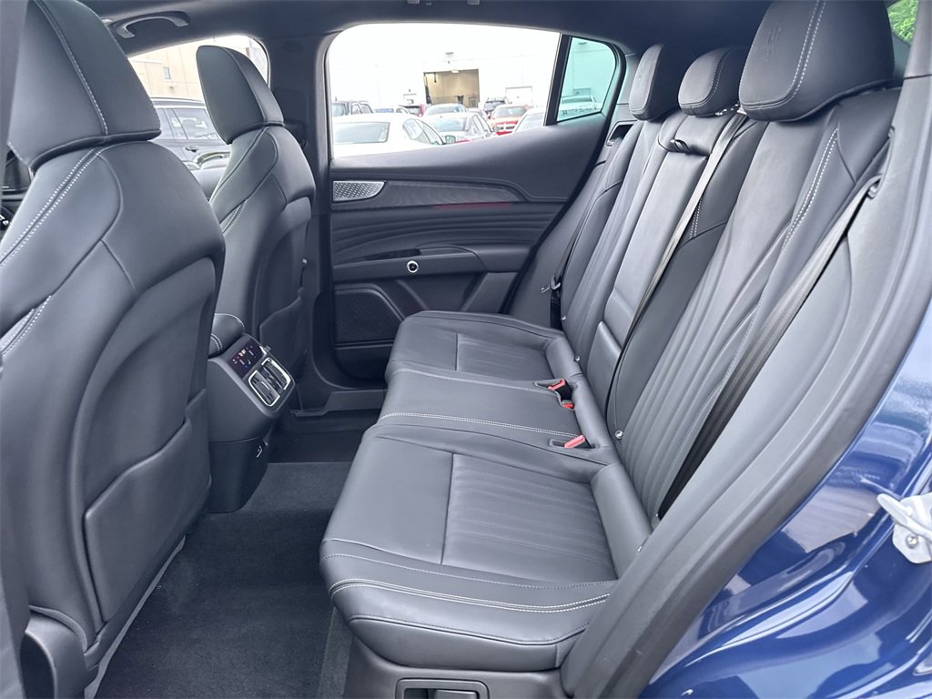 New 2025 Maserati Grecale Modena image 27