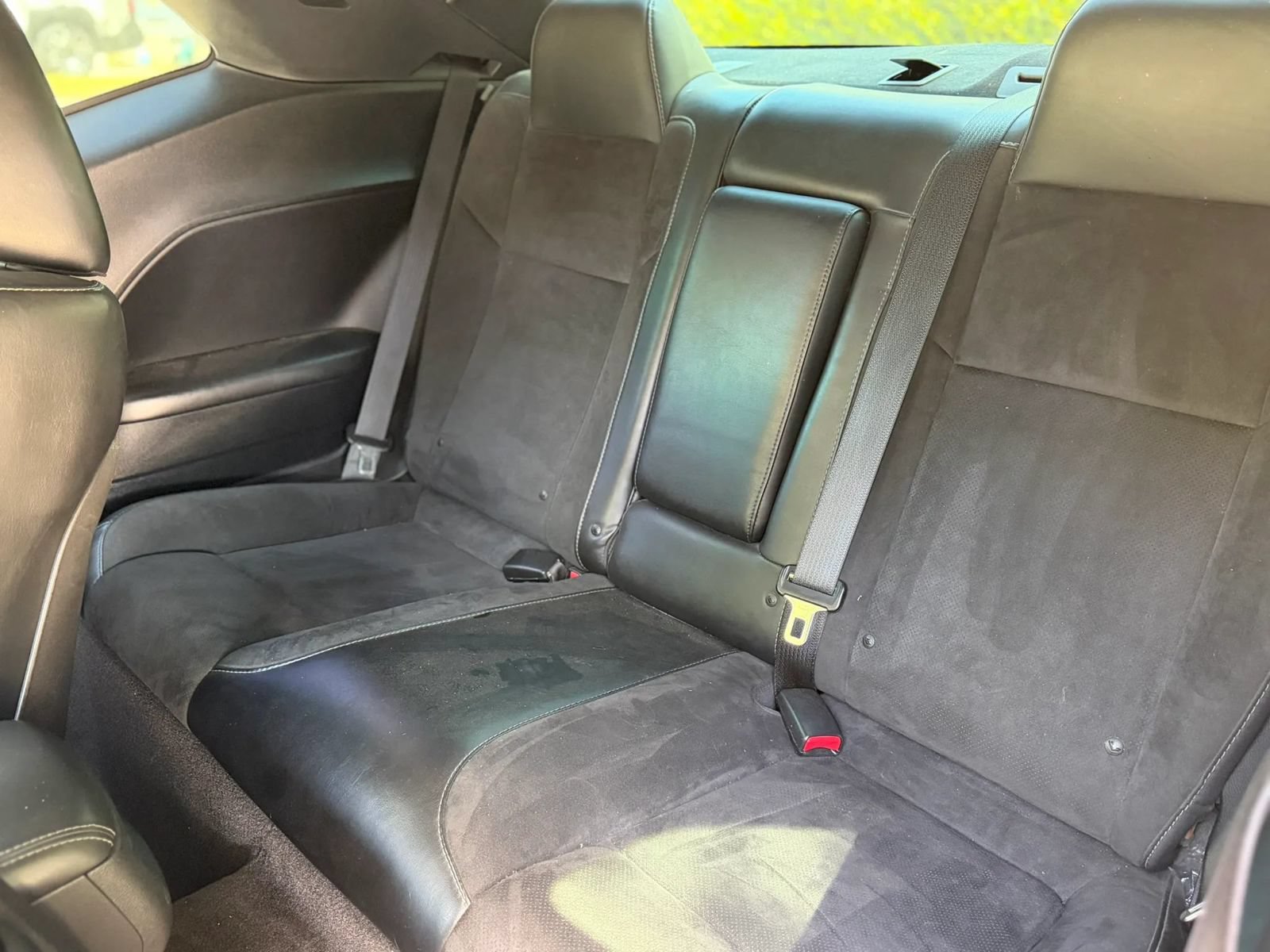 Used 2015 Dodge Challenger R/T Scat Pack w/ Leather Interior Group RWD image 16