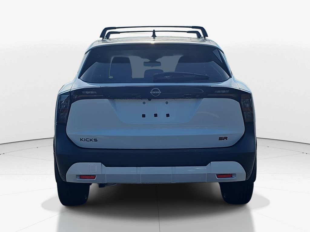 New 2026 Nissan Kicks SR FWD image 7