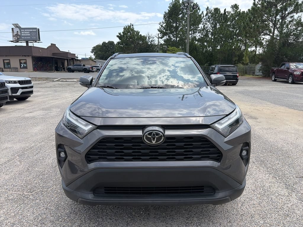 Used 2022 Toyota RAV4 XLE Premium FWD image 9