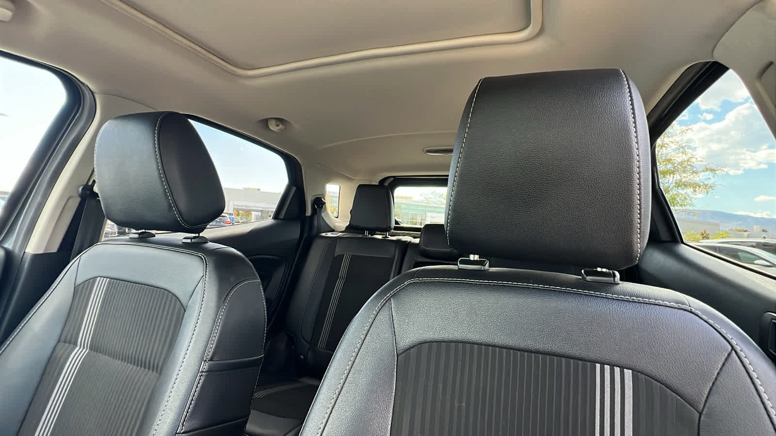 Used 2020 Ford EcoSport SES w/ Interior Protection Package AWD/4WD image 11