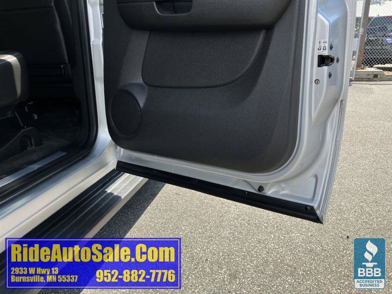 Used 2013 Chevrolet Avalanche LTZ AWD/4WD image 37