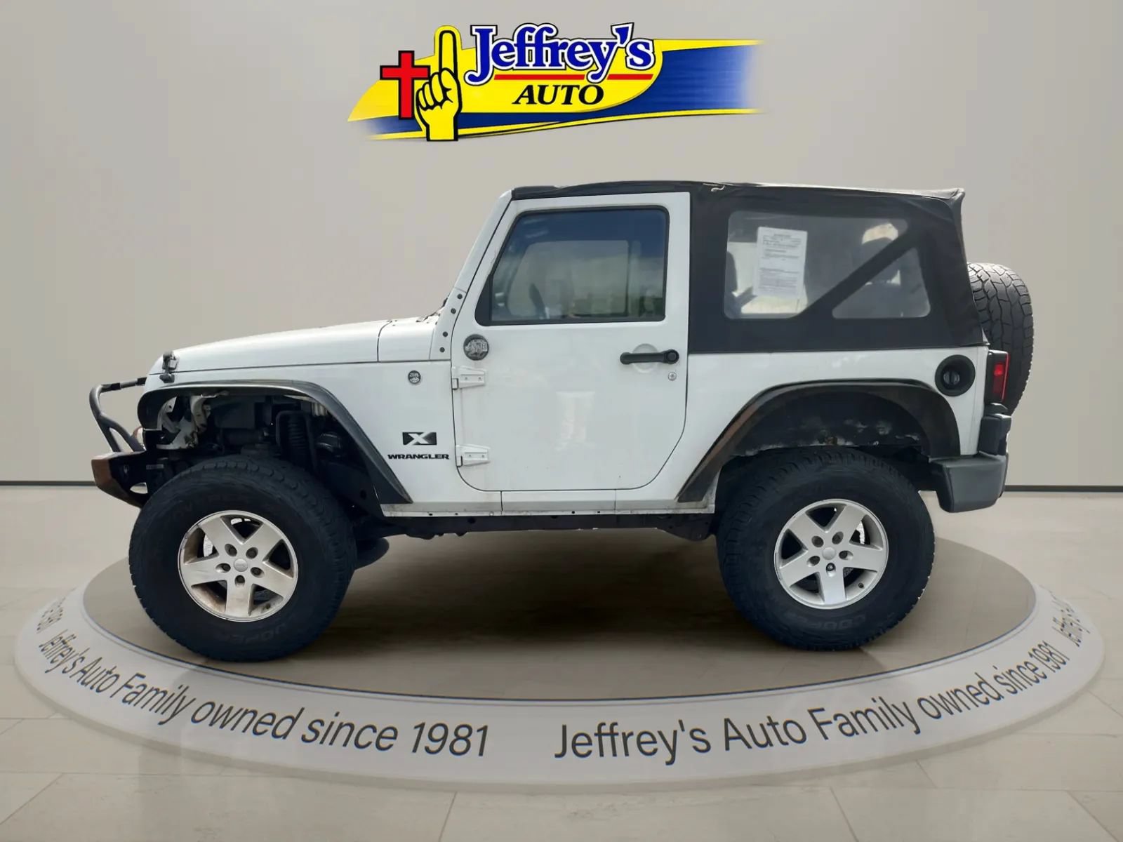 Used 2009 Jeep Wrangler X AWD/4WD image 2