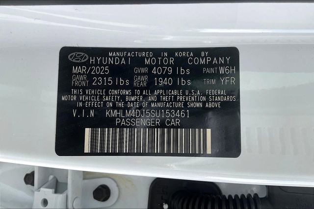New 2025 Hyundai Elantra SEL image 13