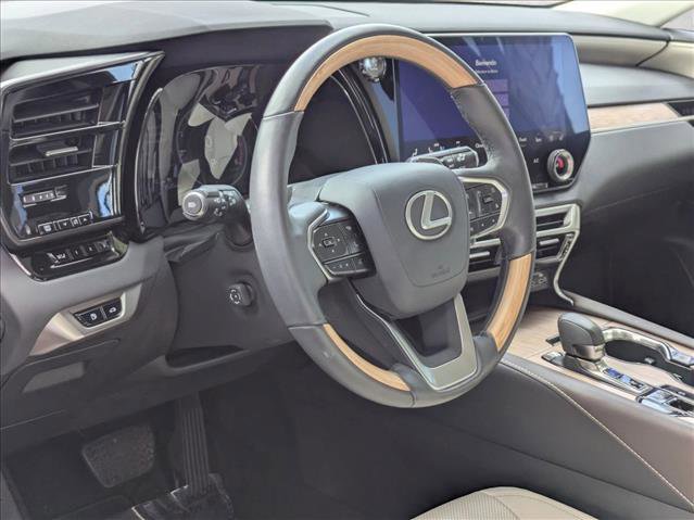 Used 2024 Lexus RX 350 Premium w/ Accessory Package (Z1) image 10
