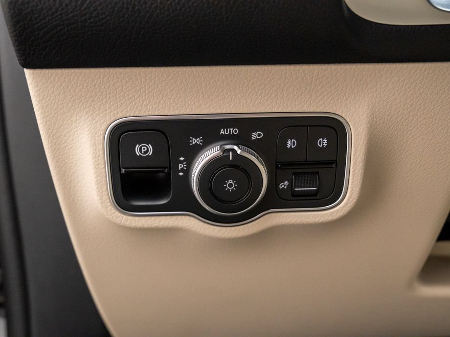 New 2026 Mercedes-Benz GLB 250 4MATIC image 22