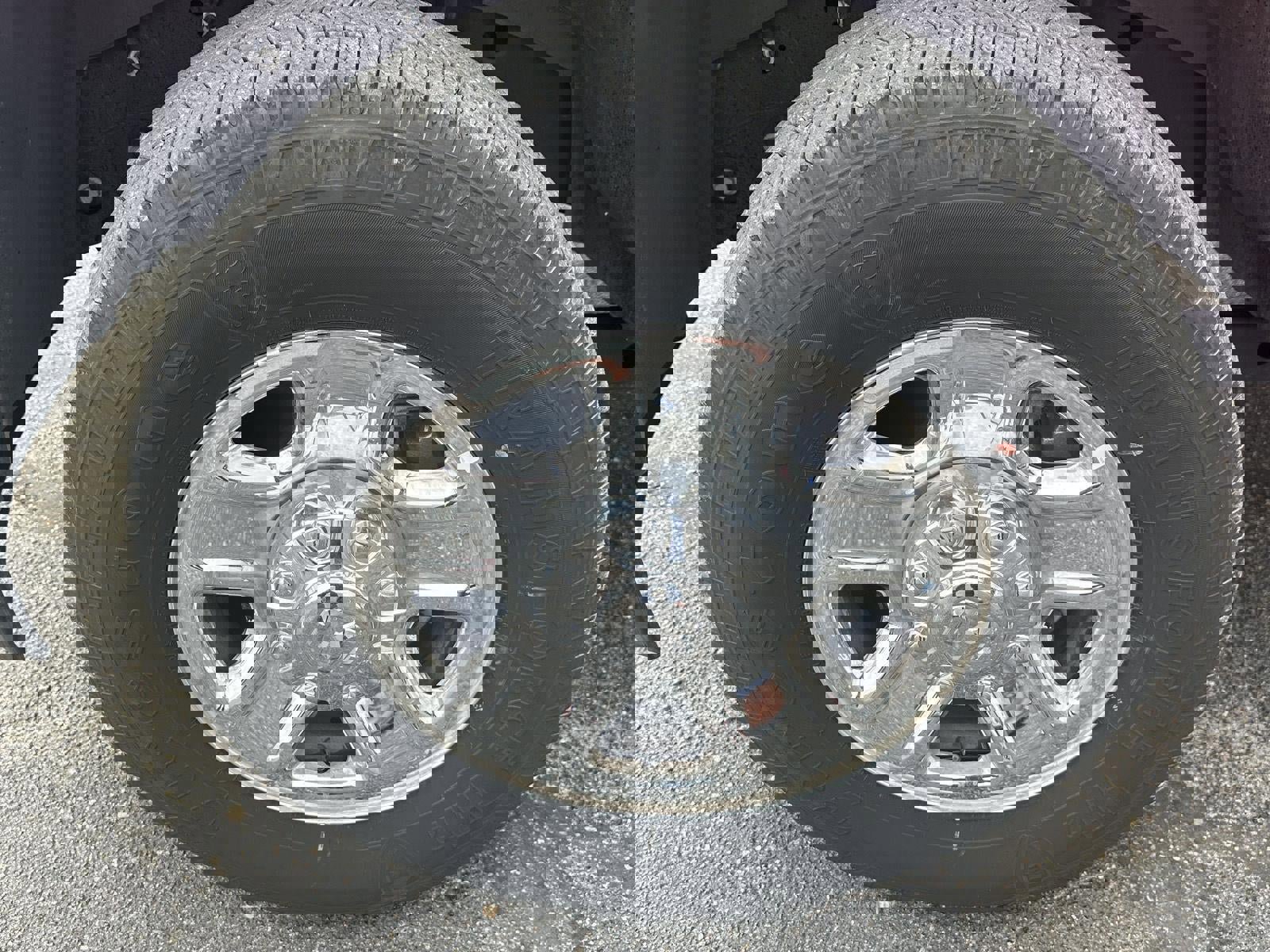 Used 2024 RAM 2500 Big Horn w/ Bed Utility Group image 12