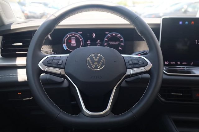 New 2026 Volkswagen Tiguan SE AWD/4WD image 8