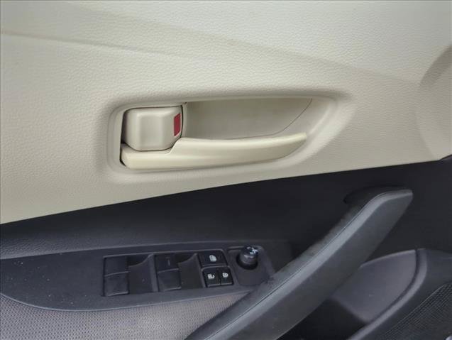 Used 2022 Toyota Corolla LE FWD image 9