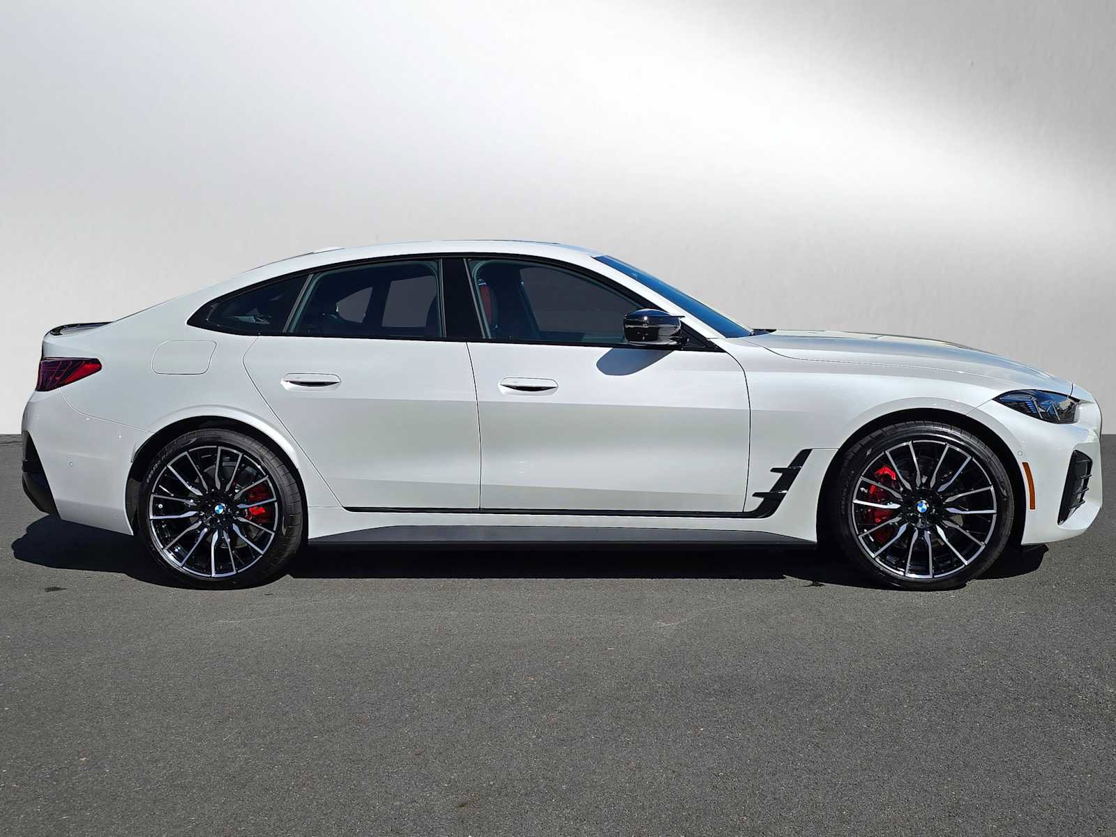 Used 2025 BMW i4 M50 image 2