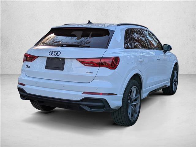 Used 2025 Audi Q3 2.0T Premium w/ Convenience Package image 2
