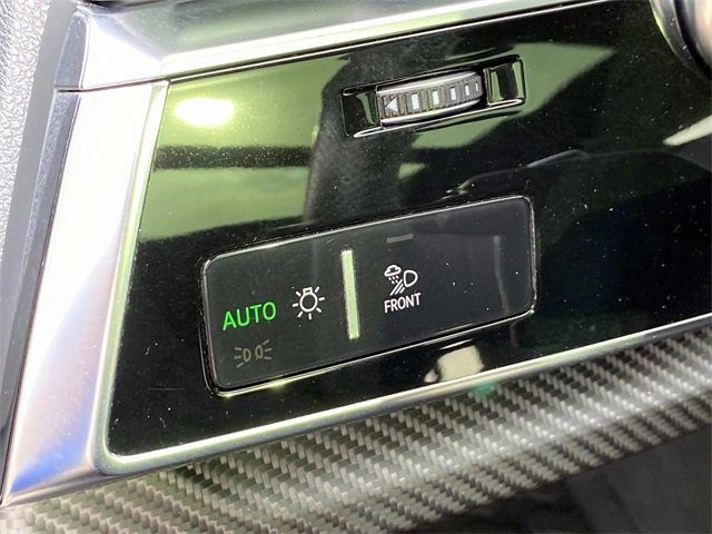 Used 2021 Audi RS Q8 w/ Carbon Optic Package image 30