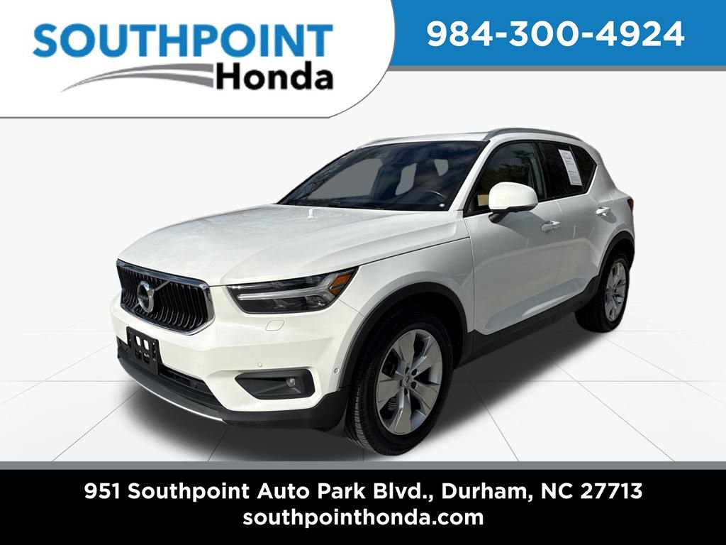 Used 2019 Volvo XC40 T5 Momentum video 3