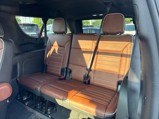 Used 2023 GMC Yukon XL Denali Ultimate AWD/4WD image 22