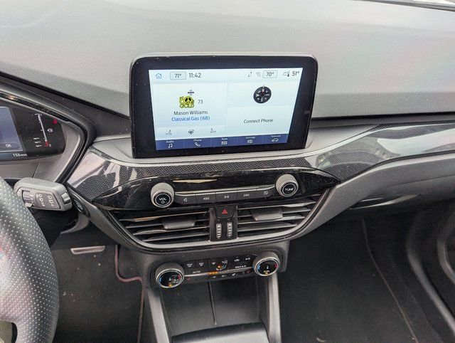 Used 2023 Ford Escape ST-Line image 14