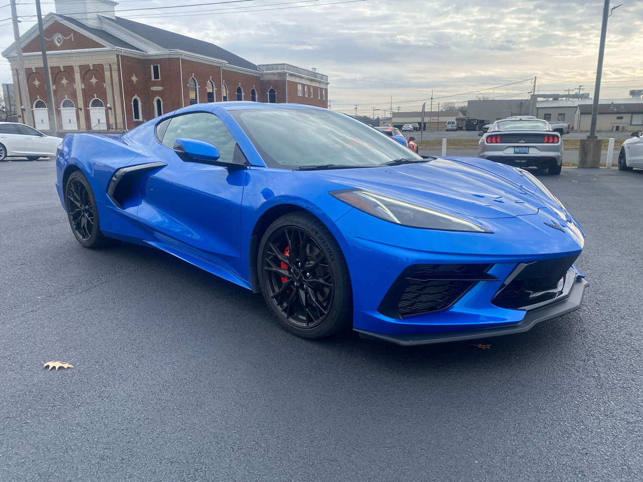 Used 2025 Chevrolet Corvette 2dr Stingray Cpe w/1LT image 3