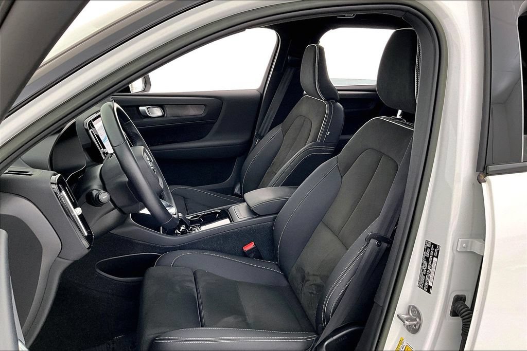 Certified 2023 Volvo XC40 Recharge Plus AWD/4WD image 34