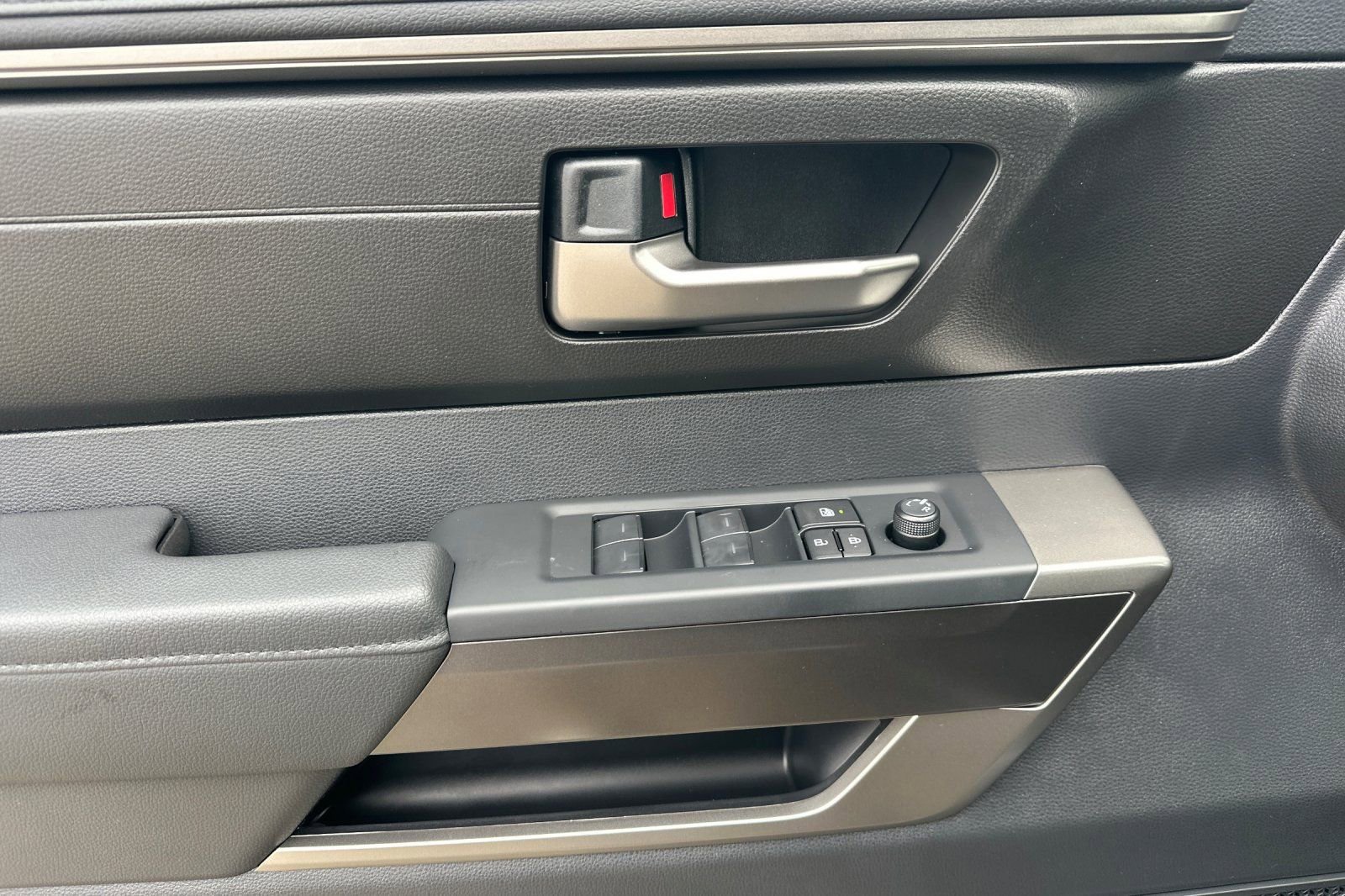 New 2026 Toyota Tundra SR5 AWD/4WD image 11