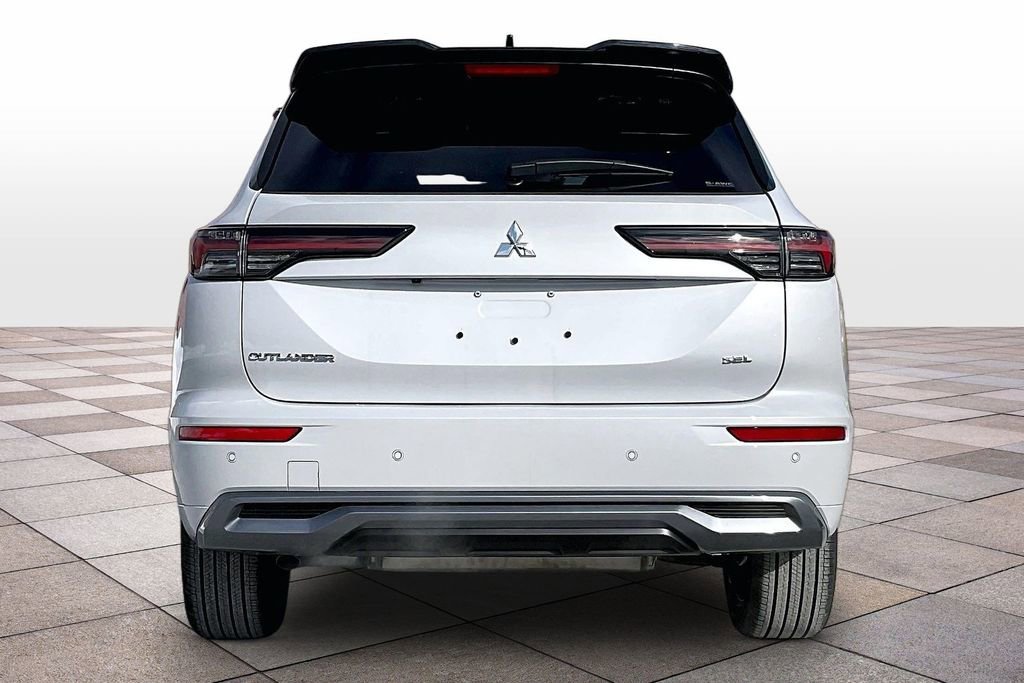 New 2026 Mitsubishi Outlander SEL image 4