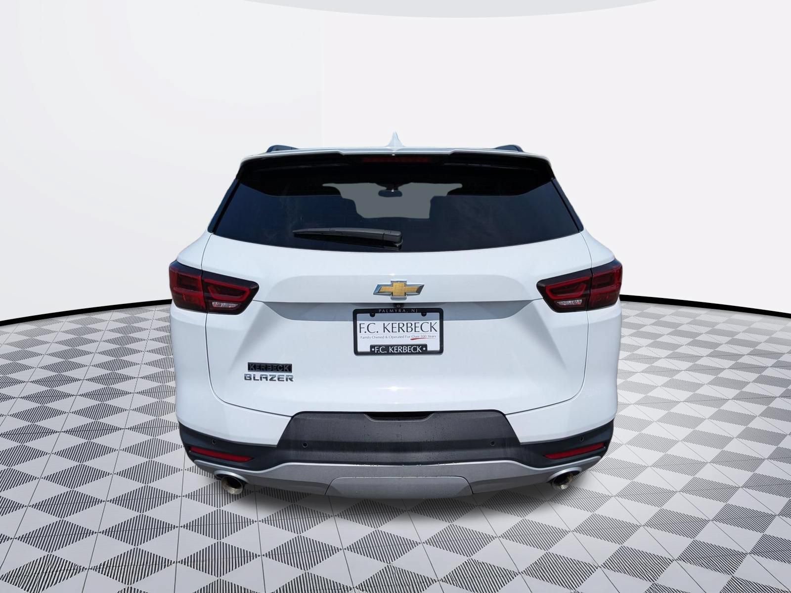 Certified 2024 Chevrolet Blazer LT w/ Convenience Package FWD image 6