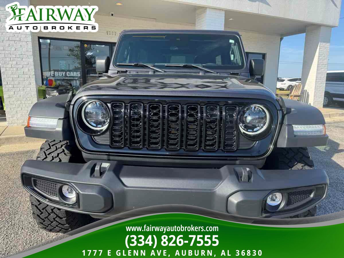 Used 2025 Jeep Wrangler Willys AWD/4WD image 3