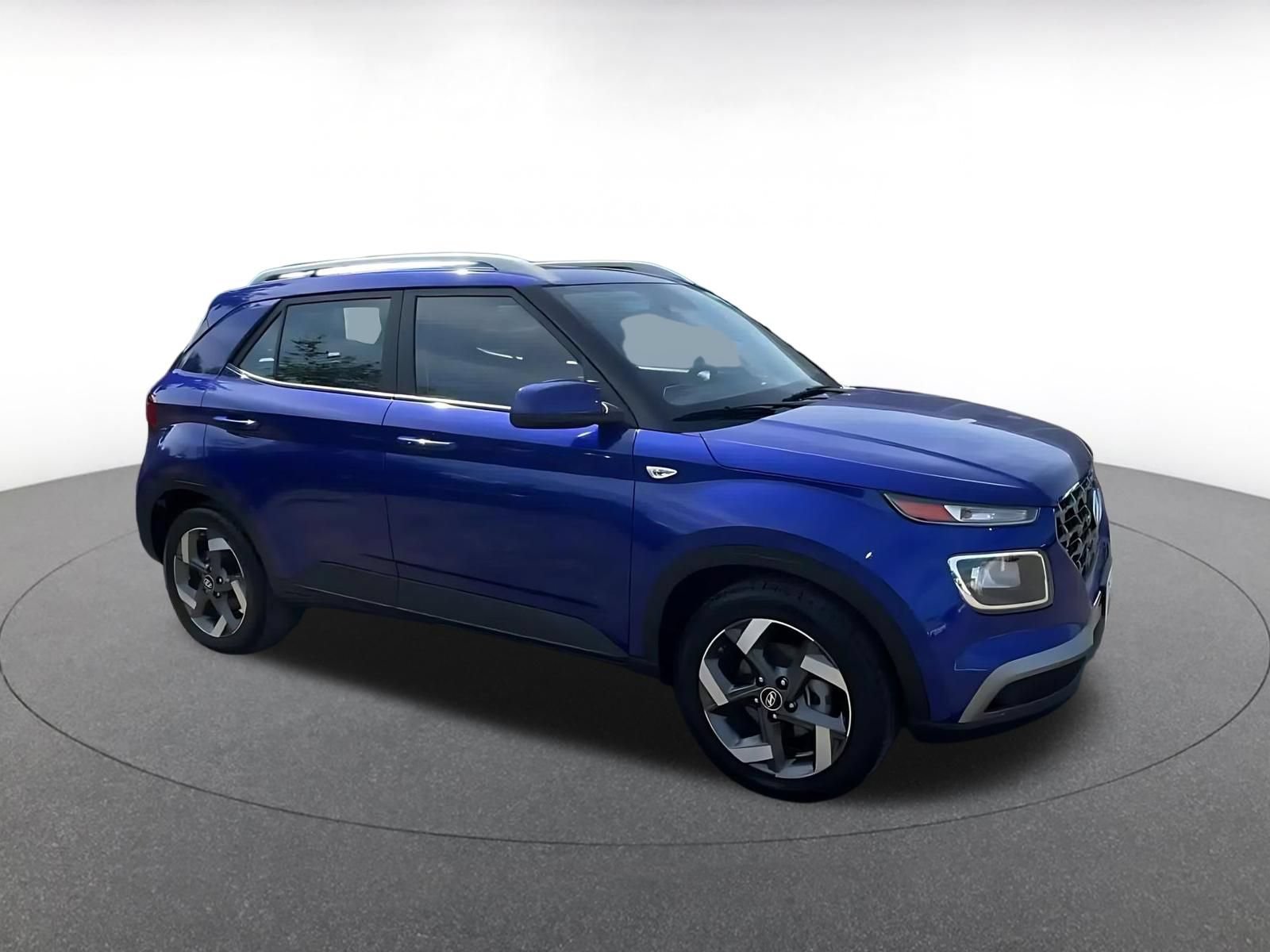 Used 2025 Hyundai Venue SEL FWD video 2