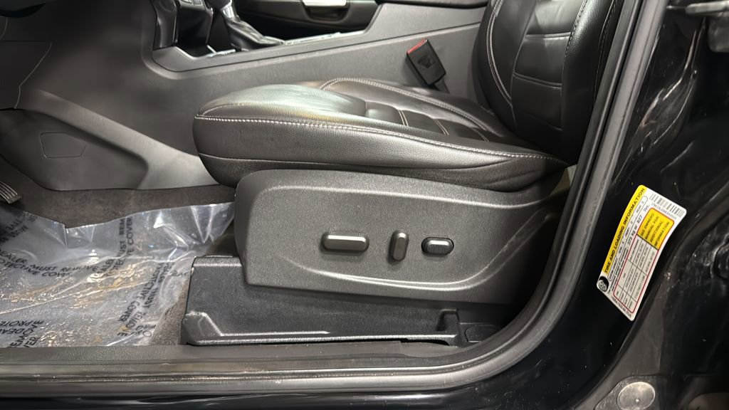 Used 2017 Ford Escape Titanium w/ Equipment Group 301A image 21