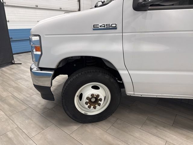 Used 2021 Ford E-450 and Econoline 450 Super Duty image 36