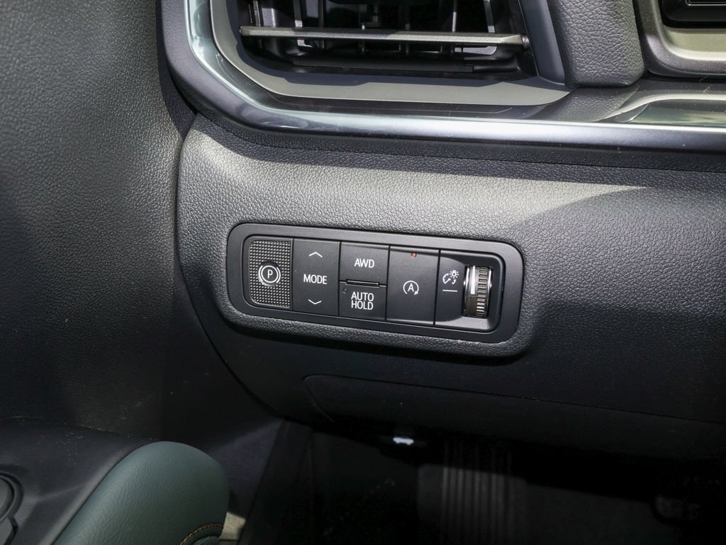 New 2027 GMC Terrain AT4 w/ Convenience Package III AWD/4WD image 28
