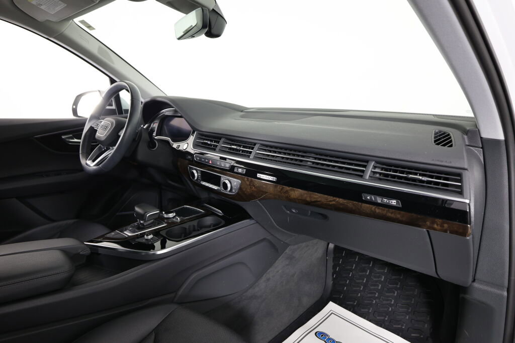 Used 2018 Audi Q7 3.0T Prestige w/ Prestige Package image 25