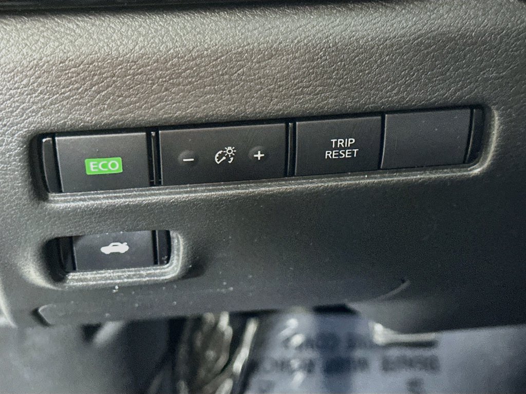 Used 2023 Nissan Sentra SV FWD image 23