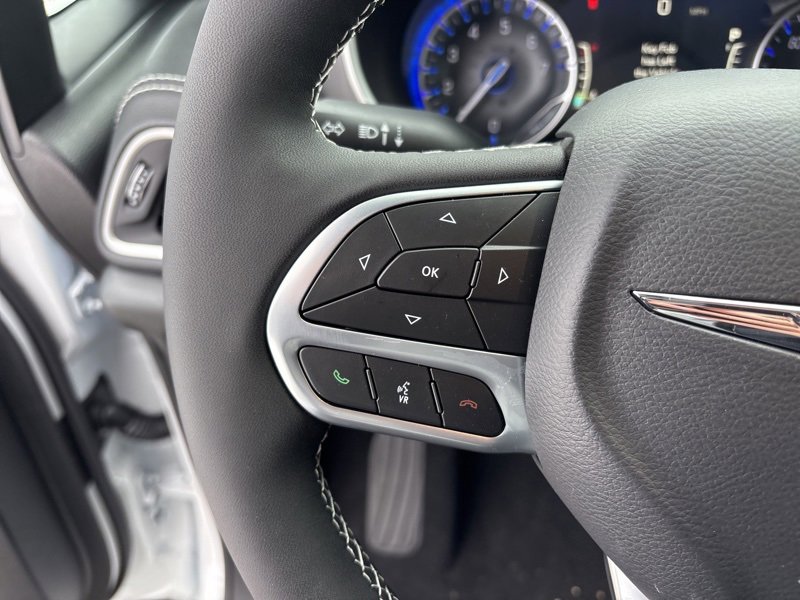 New 2026 Chrysler Pacifica Select image 28