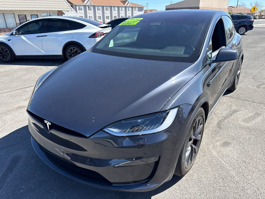 Used 2024 Tesla Model X image 3