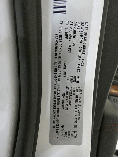 Used 2024 Dodge Durango GT image 32