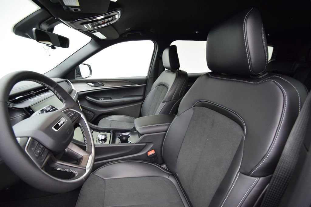 New 2026 Jeep Grand Cherokee L 4WD image 30